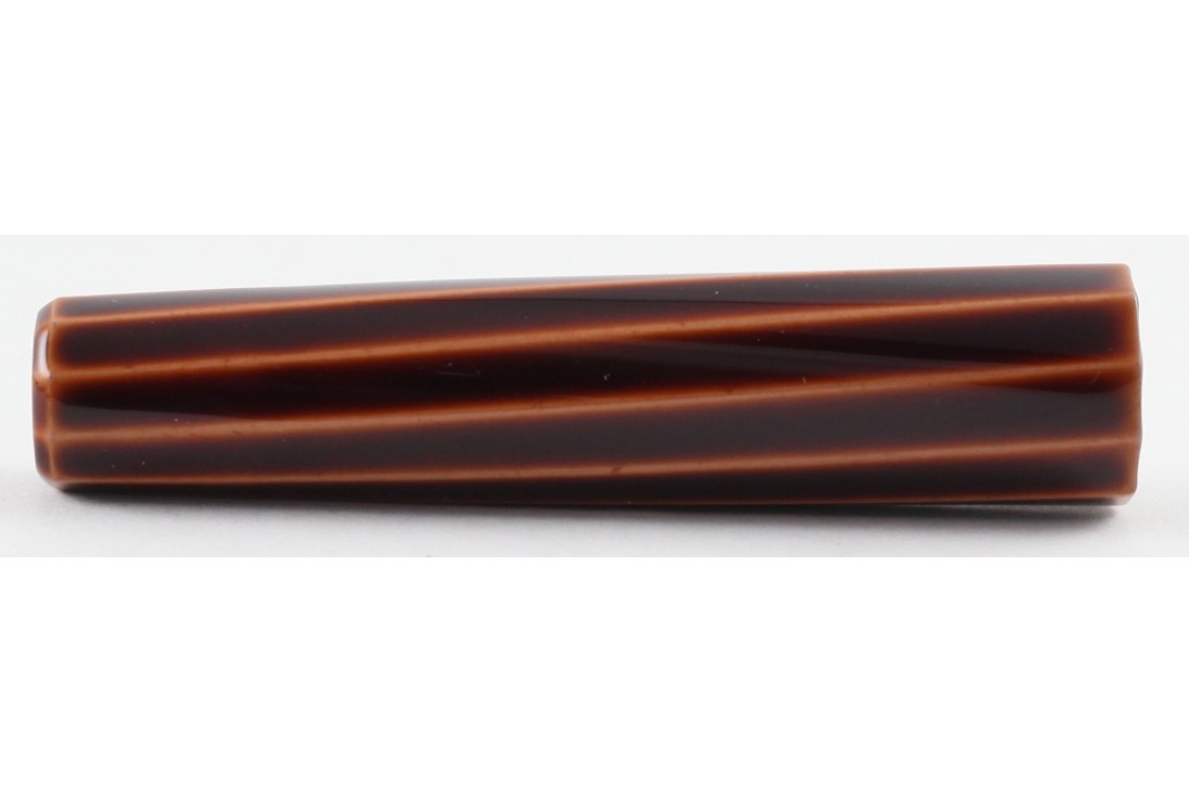 Nakaya Decapod Pen