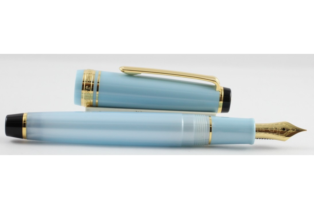 Sailor Progear Slim Shiki-Oriori "Four Seasons" Haruzora Sky Blue Fountain Pen
