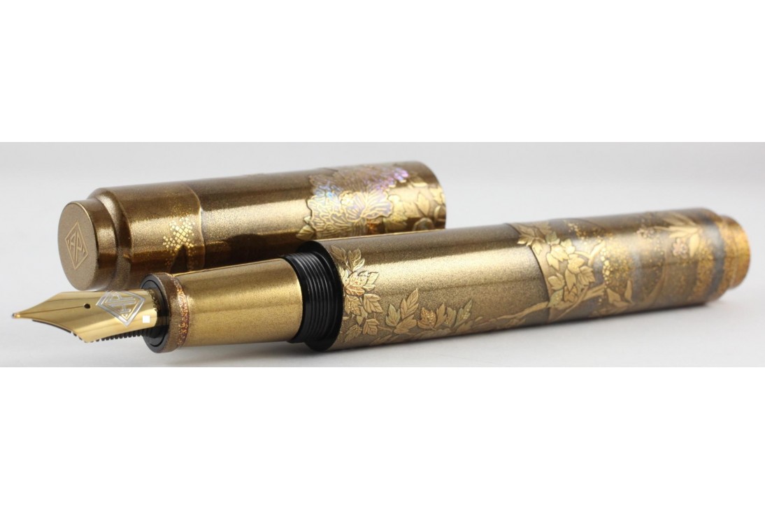 AP Limited Edition Maki-e The Peonies in Splendor Fountain Pen