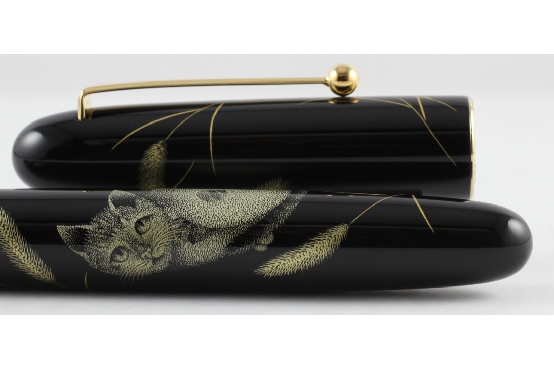 Namiki Yukari Royale Chinkin Cat Fountain Pen