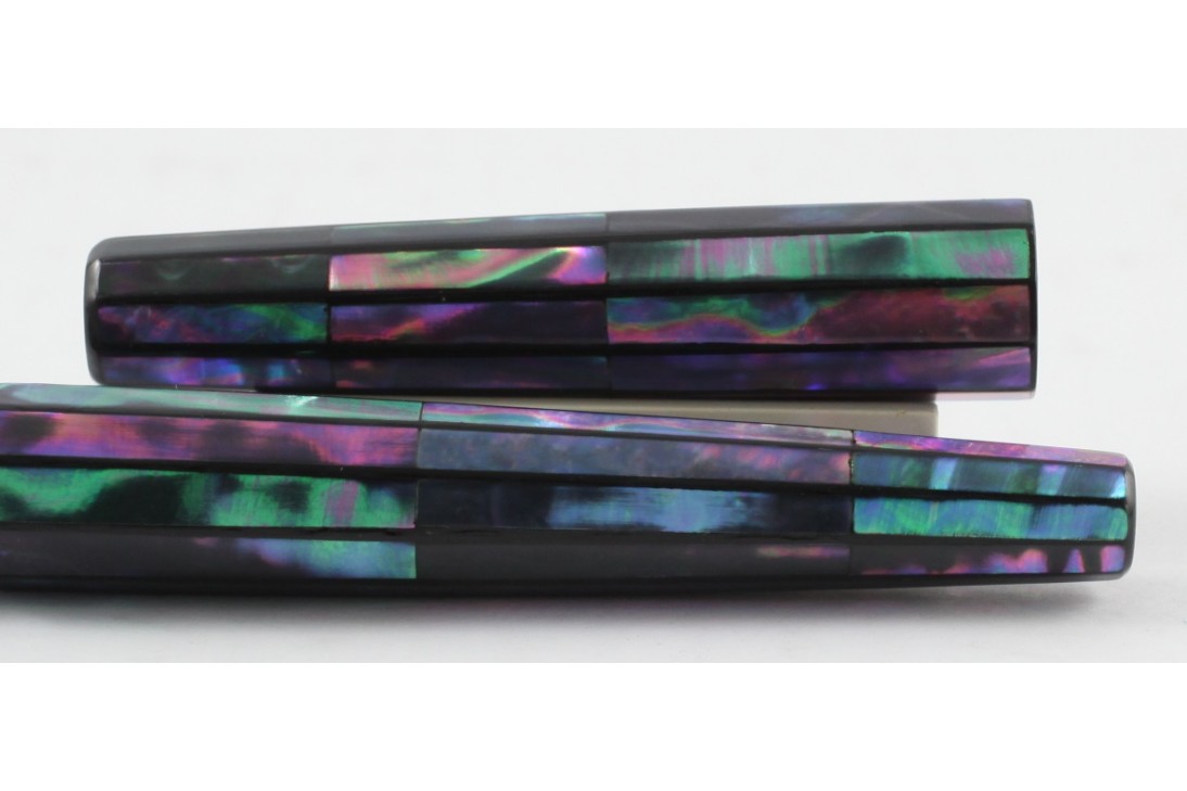 Nakaya Decapod Cigar Raden Ao-Gai (Blue Shell) Bari Fountain Pen