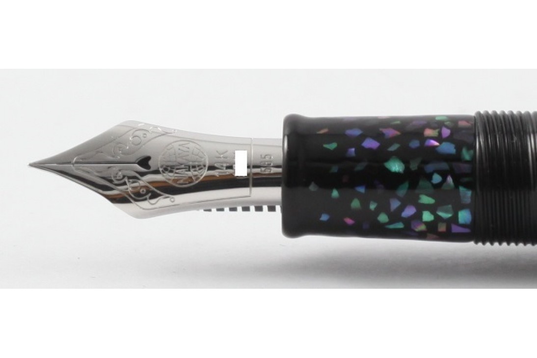 Nakaya Decapod Cigar Raden Ao-Gai (Blue Shell) Bari Fountain Pen