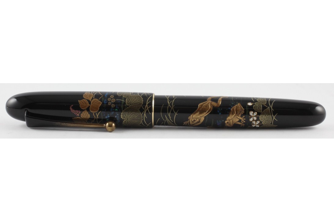 Namiki Yukari Royale Maki-e Frog Fountain Pen
