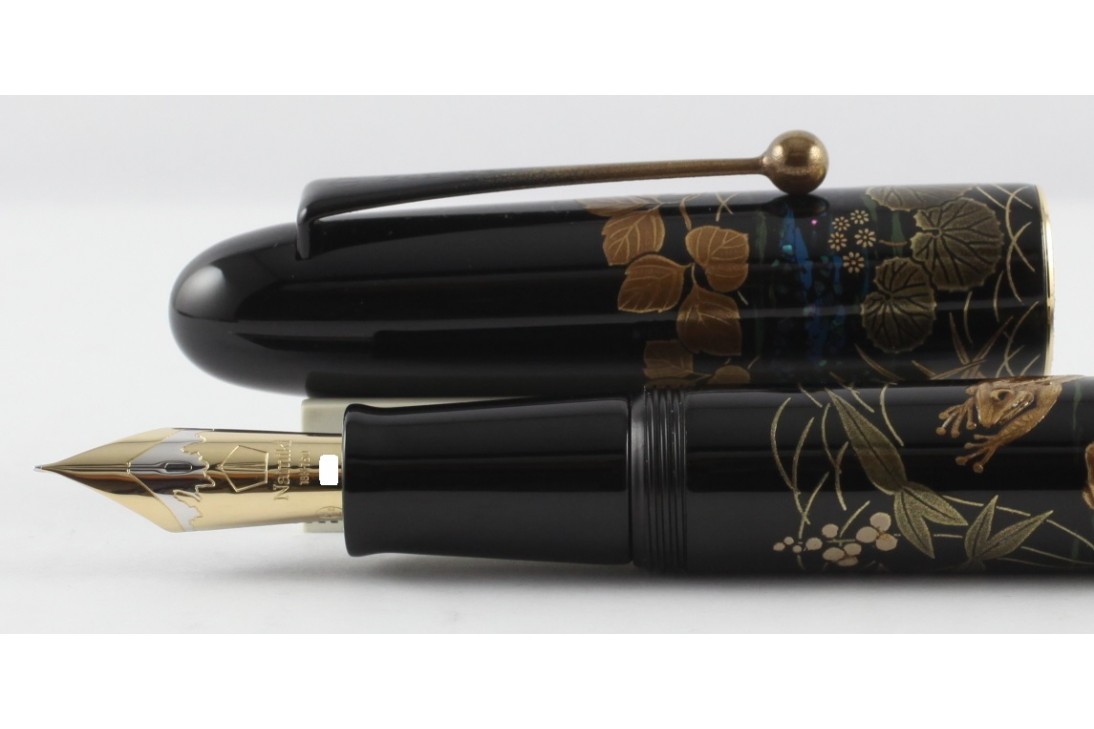Namiki Yukari Royale Maki-e Frog Fountain Pen