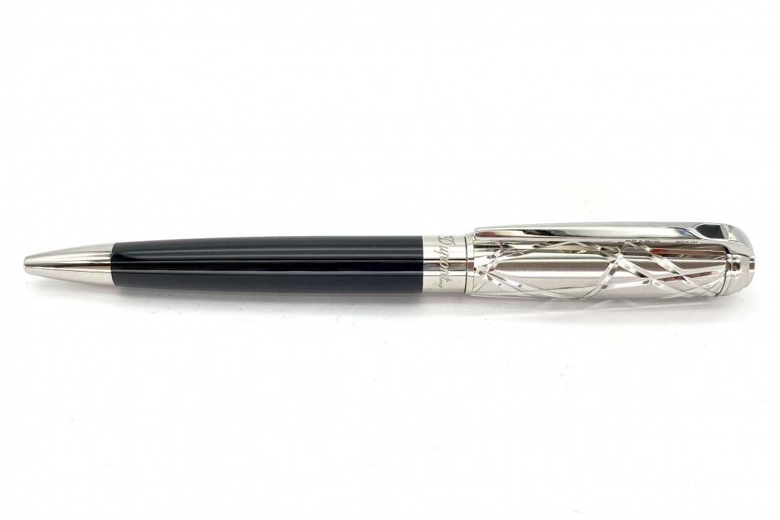 ST Dupont Line D Fire Lines  Black Lacquer Palladium Ball Pen