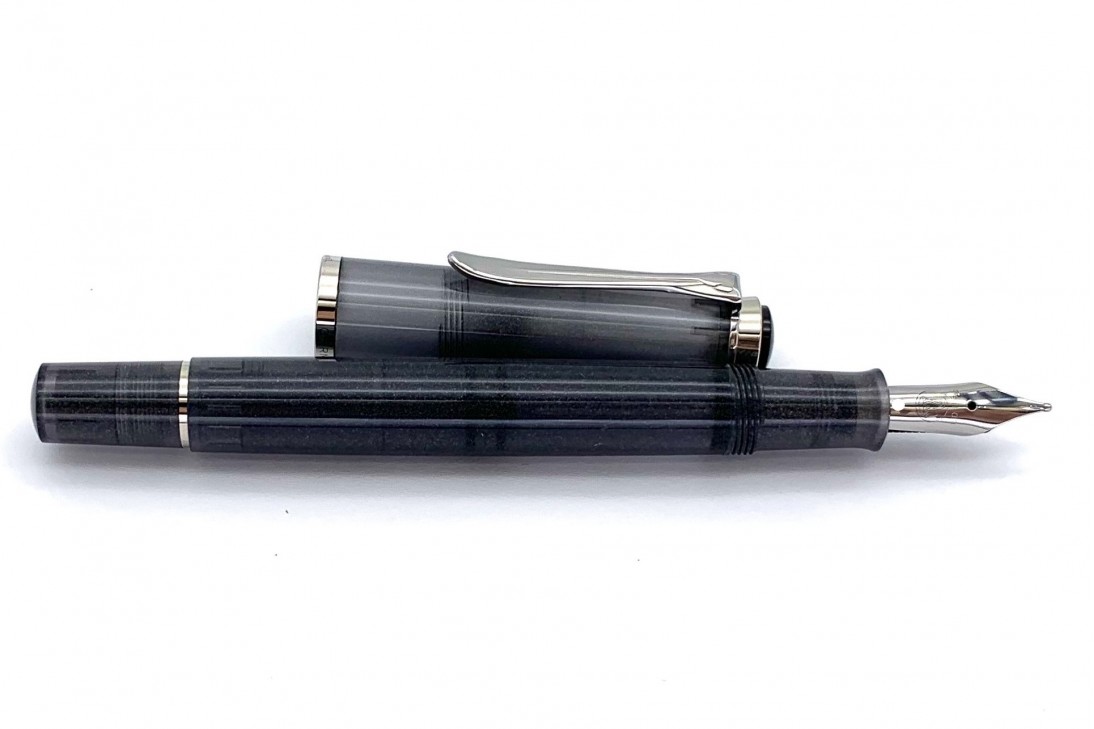Pelikan Classic M205 Moonstone Fountain Pen Set