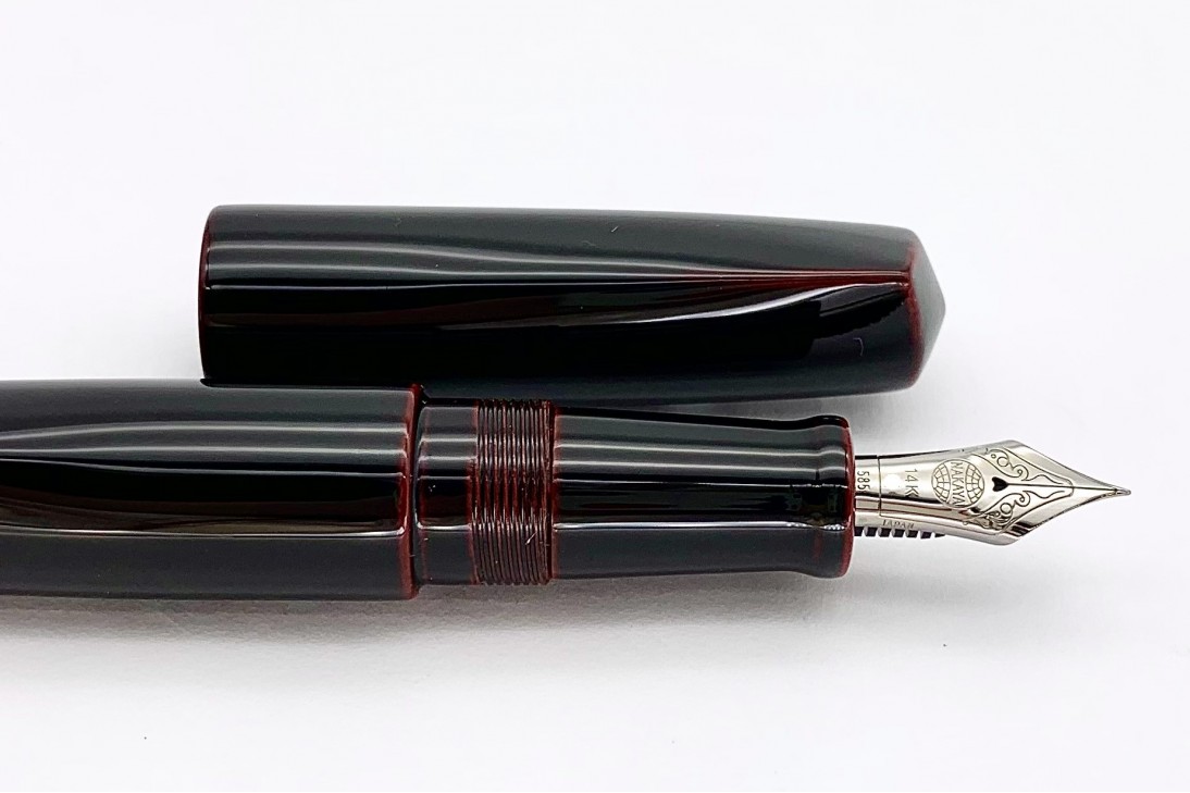 Nakaya Dorsal Fin Version 2 Kuro-Tamenuri Fountain Pen