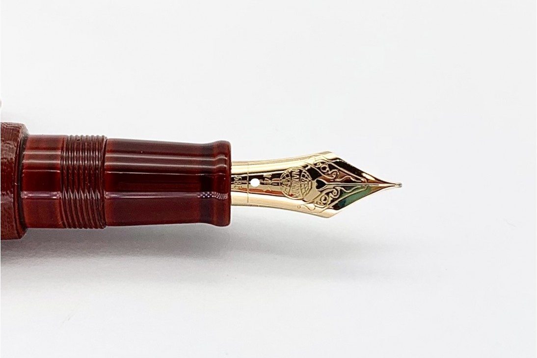 Nakaya Piccolo Long Cigar Aka-Tamenuri String-Rolled Model Fountain Pen