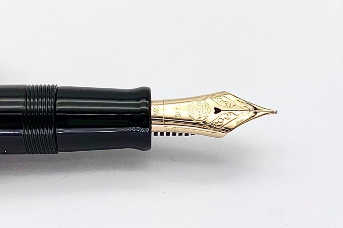 Nakaya Piccolo Long Cigar Kuro-Roiro String-Rolled Model Fountain Pen