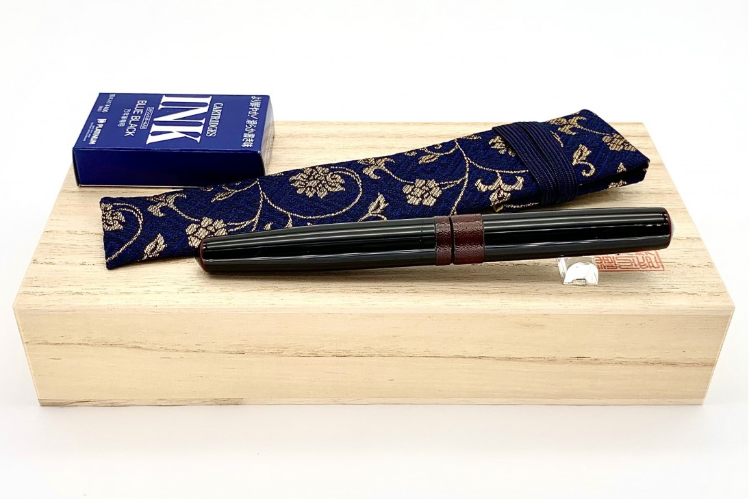 Nakaya Piccolo Long Cigar Kuro-Tamenuri String-Rolled Model Fountain Pen