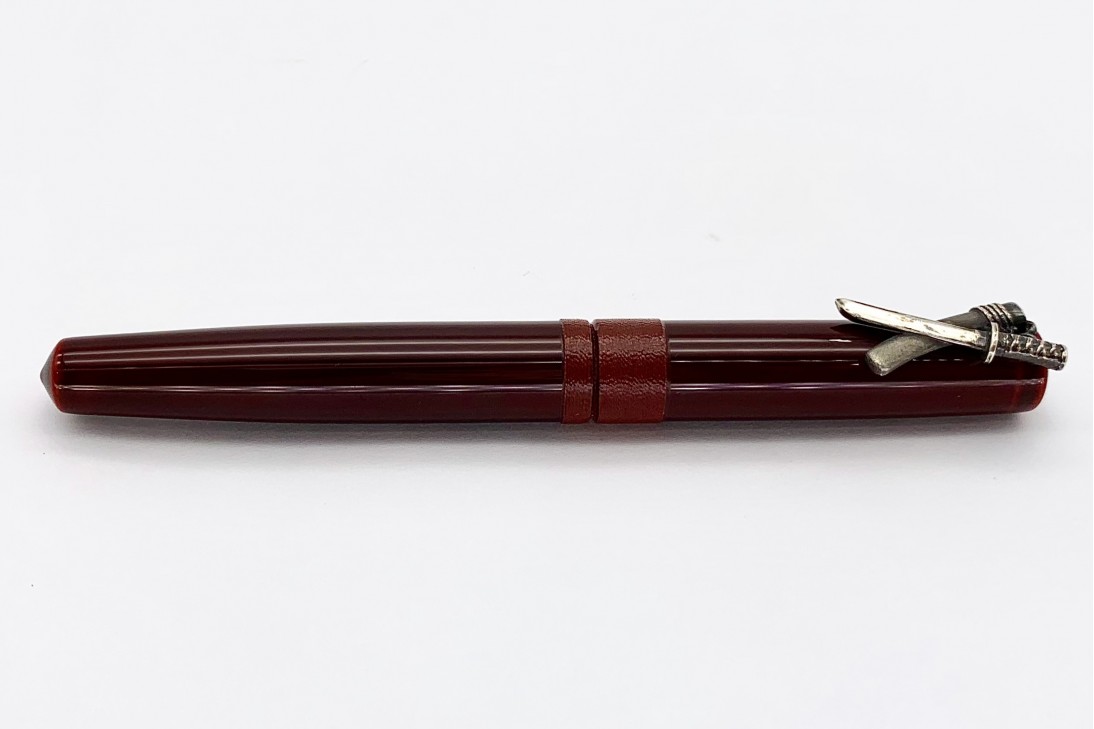 Nakaya Piccolo Long Writer Aka-Tamenuri String-Rolled Model Fountain Pen with Sword Stopper