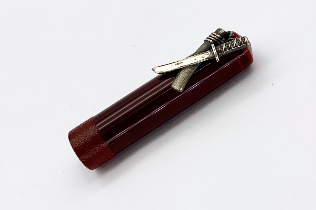 Nakaya Piccolo Long Writer Aka-Tamenuri String-Rolled Model Fountain Pen with Sword Stopper