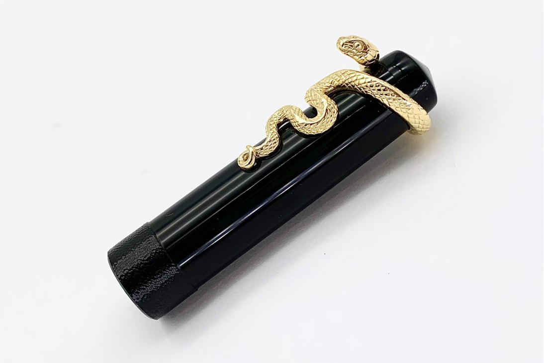 Nakaya Piccolo Long Writer Kuro-Roiro String-Rolled Model Fountain Pen with Snake Stopper