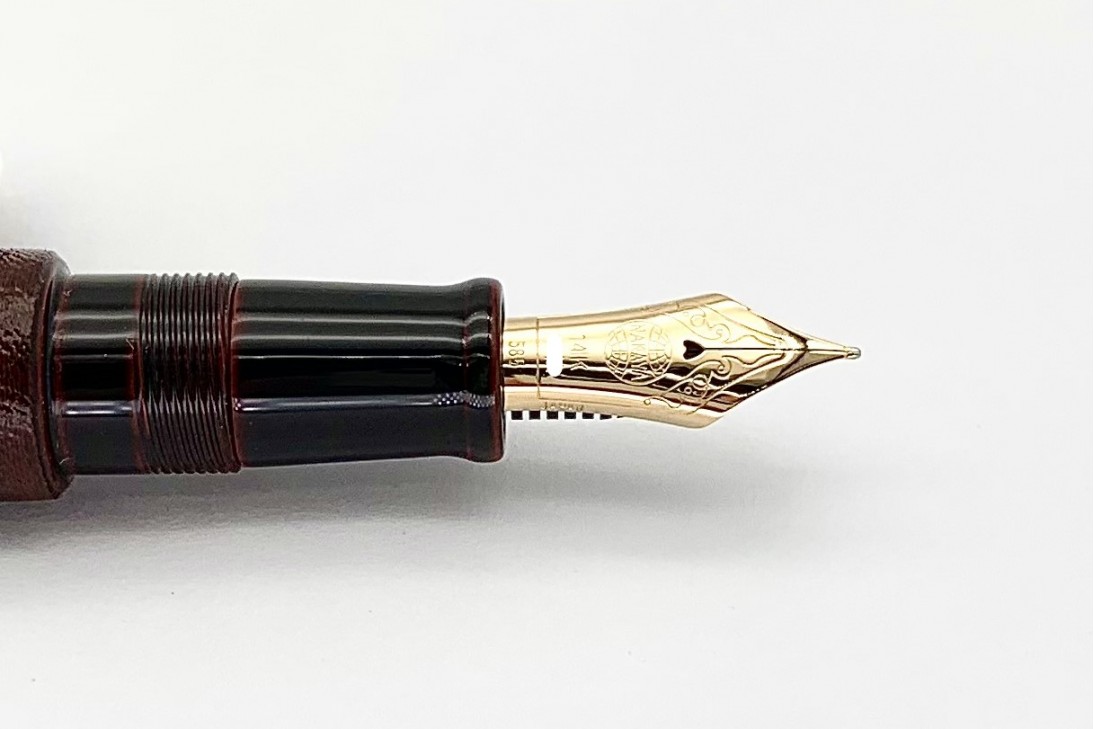 Nakaya Piccolo Long Writer Kuro-Tamenuri String-Rolled Model Fountain Pen with Snake Stopper