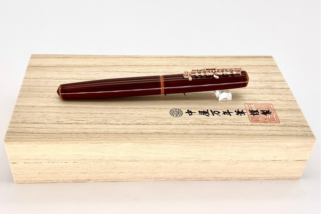 Nakaya Piccolo Long Writer Toki-Tamenuri Fountain Pen with Pinkgold Piccolo Stopper