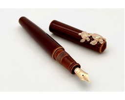 Nakaya Piccolo Long Writer Toki-Tamenuri Fountain Pen with Pinkgold Sea Turtle Stopper