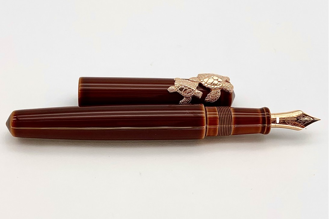 Nakaya Piccolo Long Writer Toki-Tamenuri Fountain Pen with Pinkgold Sea Turtle Stopper