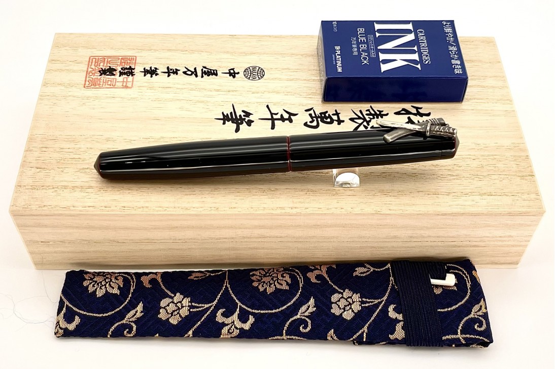 Nakaya Piccolo Long Writer Kuro-Tamenuri Fountain Pen with Silver Small Sword Stopper