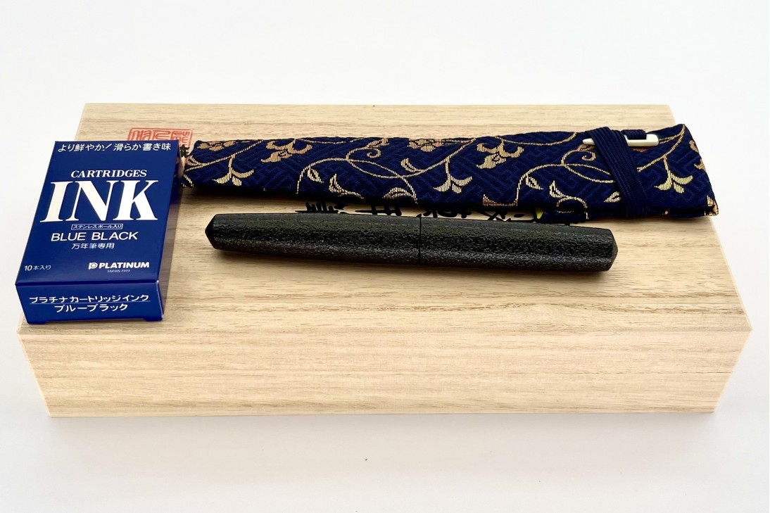 Nakaya Piccolo Cigar Ishime Kanshitsu Black Fountain Pen