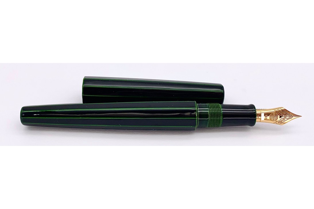 Nakaya Decapod Pen