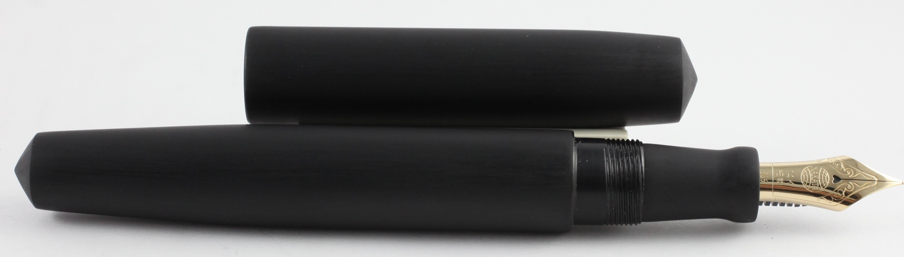 Nakaya Piccolo Long Black Hairline Fountain Pen